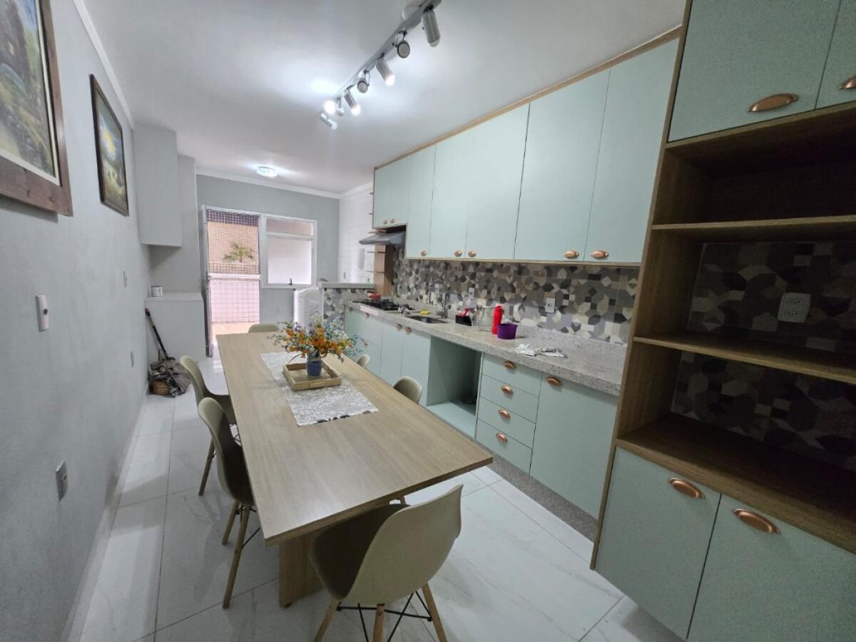 Apartamento com 3 quartos e 98 m² em Vila Tupi, Praia Grande