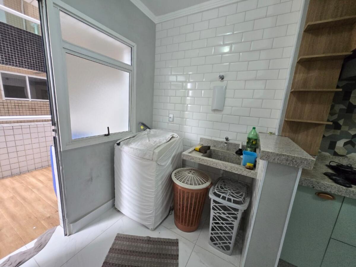 Apartamento com 3 quartos e 98 m² em Vila Tupi, Praia Grande