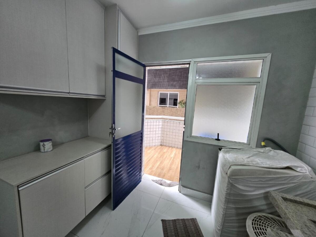 Apartamento com 3 quartos e 98 m² em Vila Tupi, Praia Grande