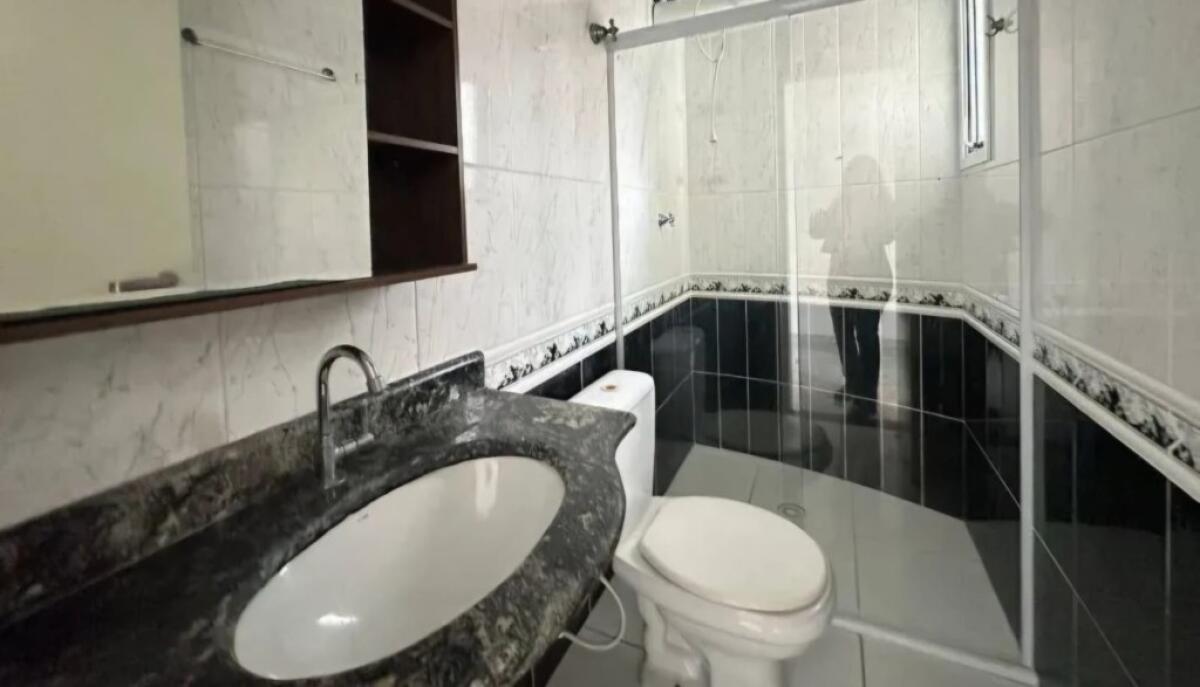 Casa com 3 quartos e 132 m² em Vila Tupi, Praia Grande