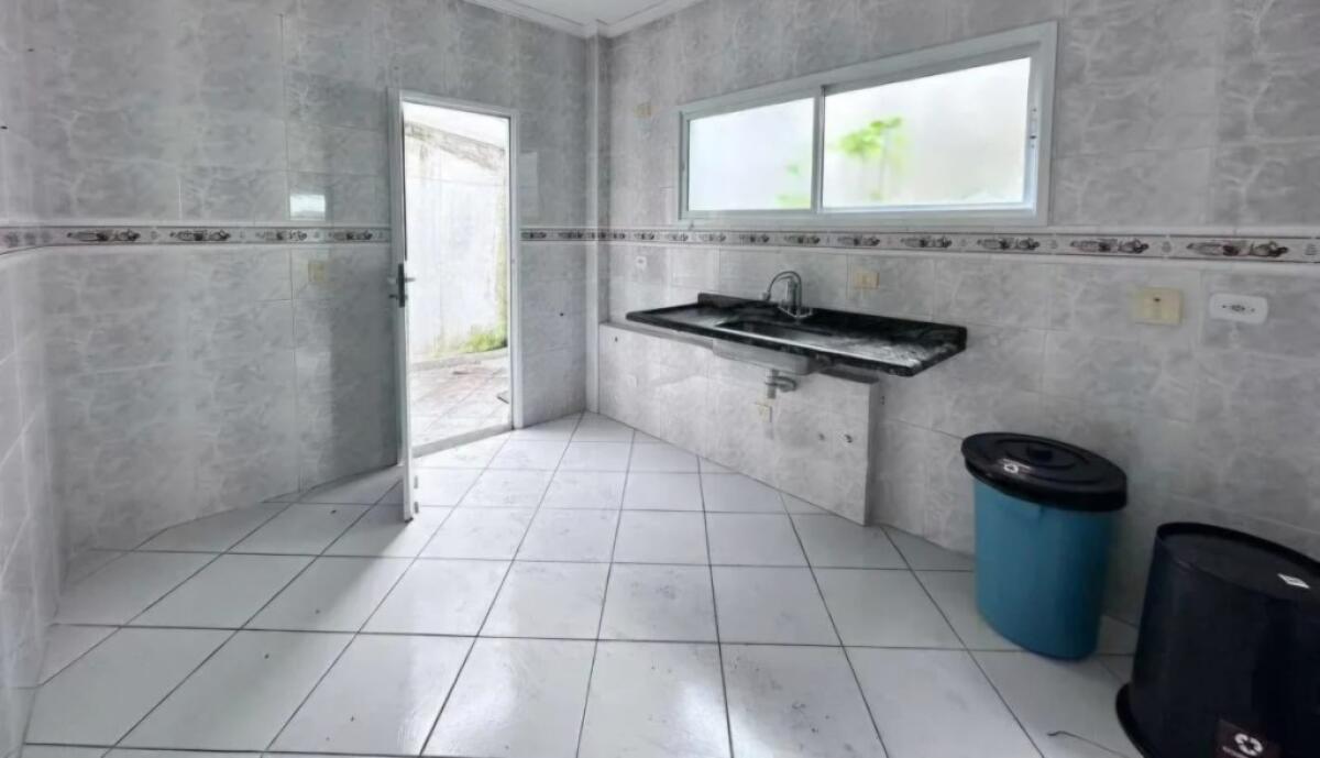 Casa com 3 quartos e 132 m² em Vila Tupi, Praia Grande