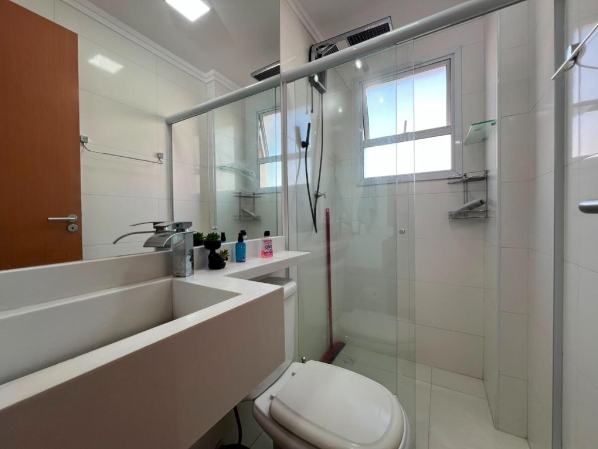Apartamento com 2 quartos e 65 m² em Vila Tupi, Praia Grande