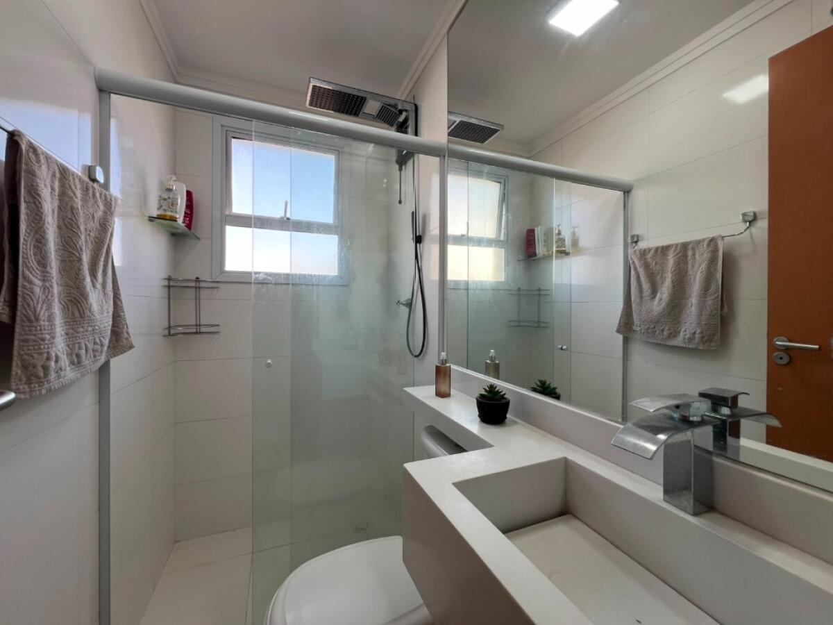 Apartamento com 2 quartos e 65 m² em Vila Tupi, Praia Grande