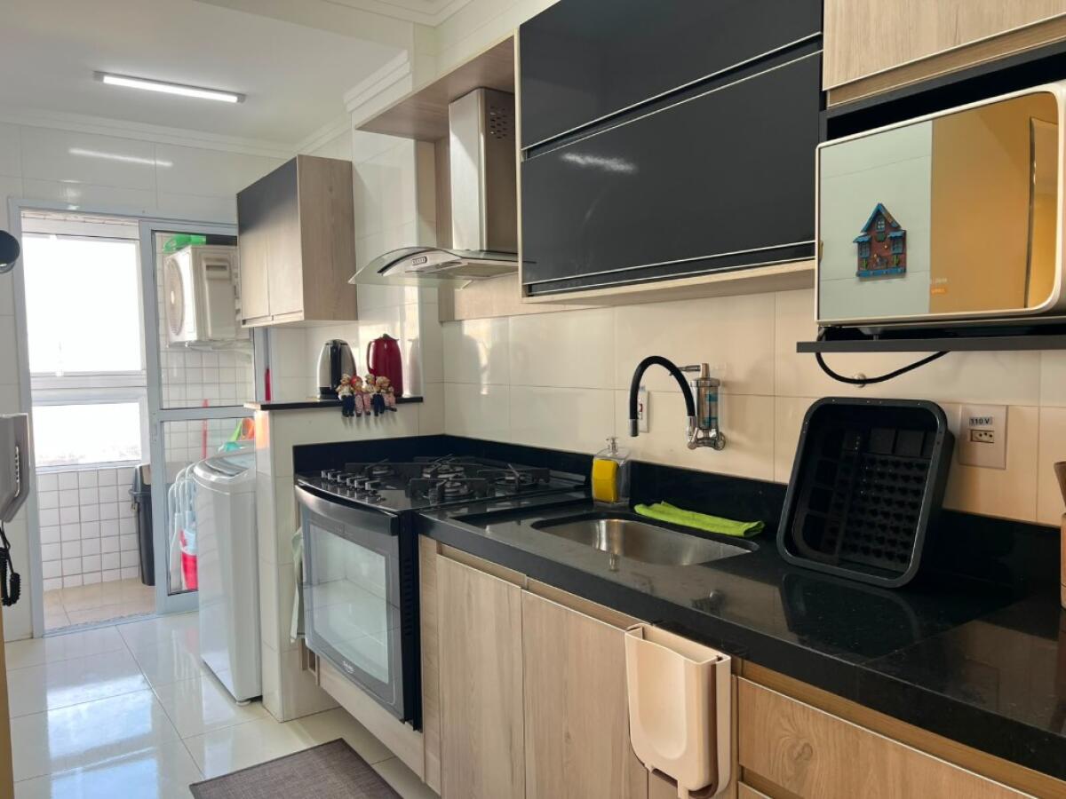 Apartamento com 2 quartos e 65 m² em Vila Tupi, Praia Grande