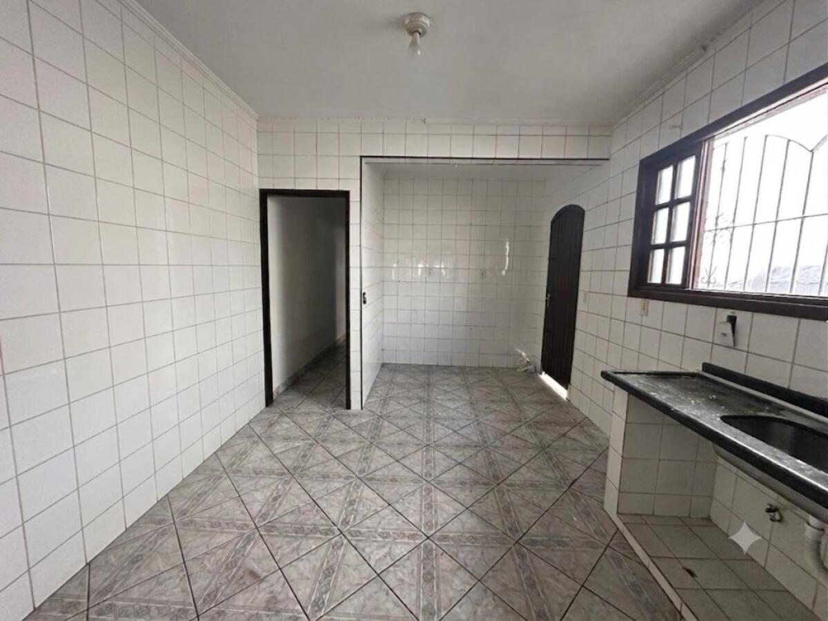 Casa com 2 quartos e 250 m² em Vila Tupi, Praia Grande