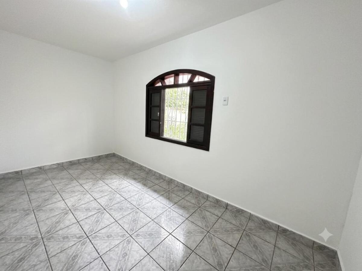 Casa com 2 quartos e 250 m² em Vila Tupi, Praia Grande