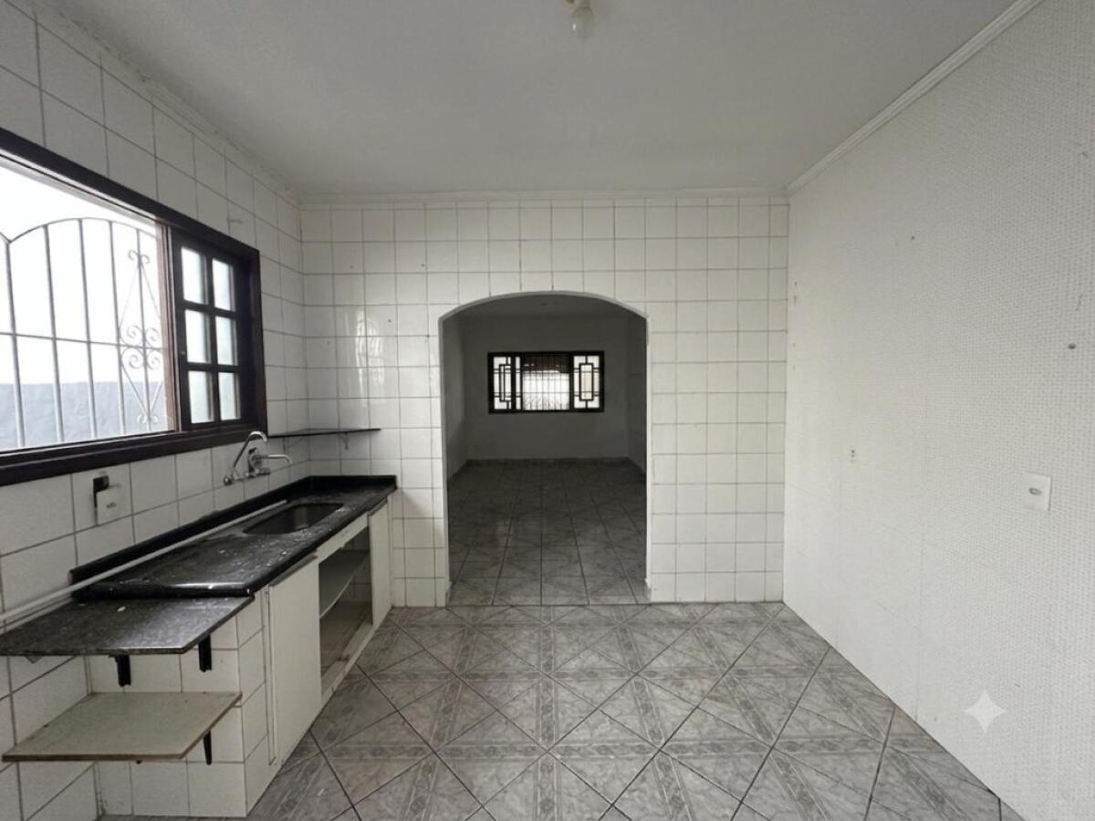 Casa com 2 quartos e 250 m² em Vila Tupi, Praia Grande