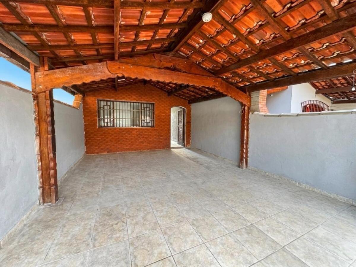 Casa com 2 quartos e 250 m² em Vila Tupi, Praia Grande