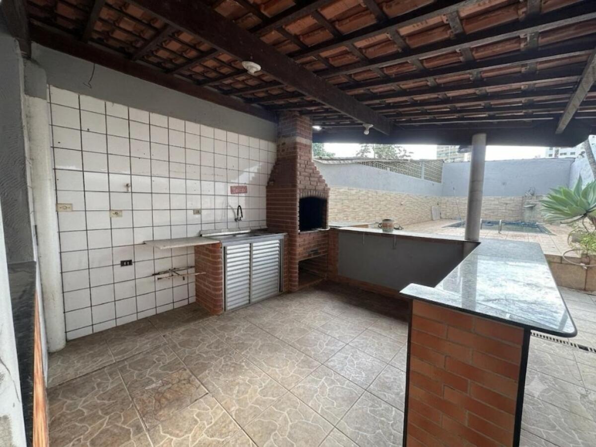 Casa com 2 quartos e 250 m² em Vila Tupi, Praia Grande