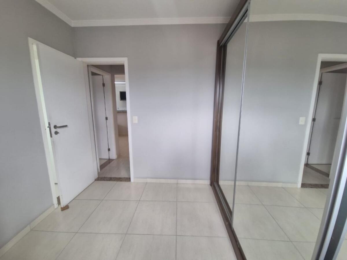 Apartamento com 3 quartos e 122 m² em Vila Tupi, Praia Grande