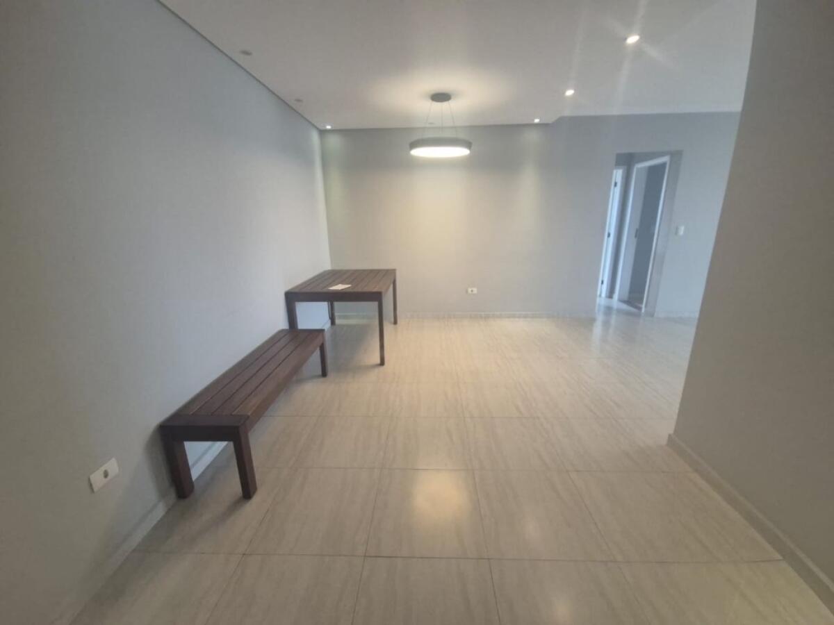 Apartamento com 3 quartos e 122 m² em Vila Tupi, Praia Grande