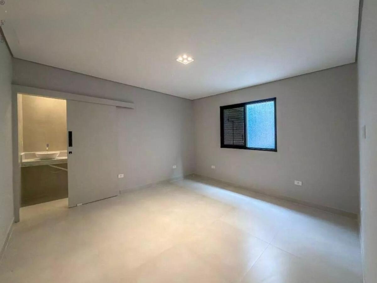 Casa com 3 quartos e 118 m² em Vila Tupi, Praia Grande