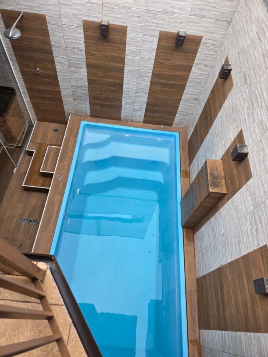 Casa com 3 quartos e 188 m² em Vila Tupi, Praia Grande