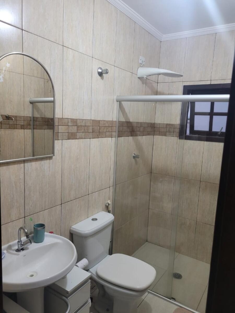 Casa com 3 quartos e 188 m² em Vila Tupi, Praia Grande