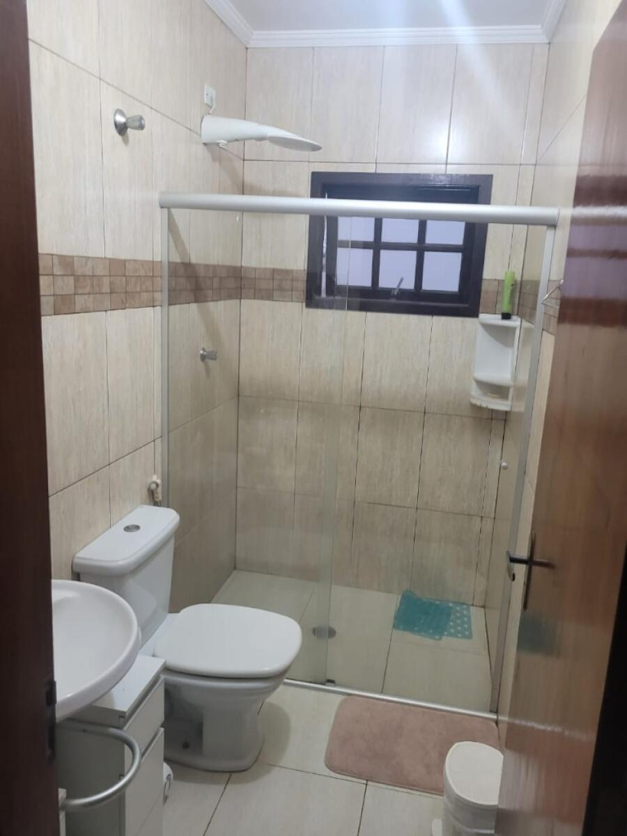 Casa com 3 quartos e 188 m² em Vila Tupi, Praia Grande