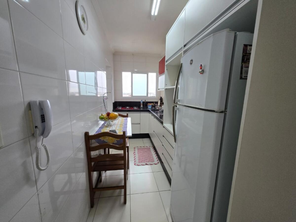 Apartamento com 2 quartos e 60 m² em Vila Tupi, Praia Grande