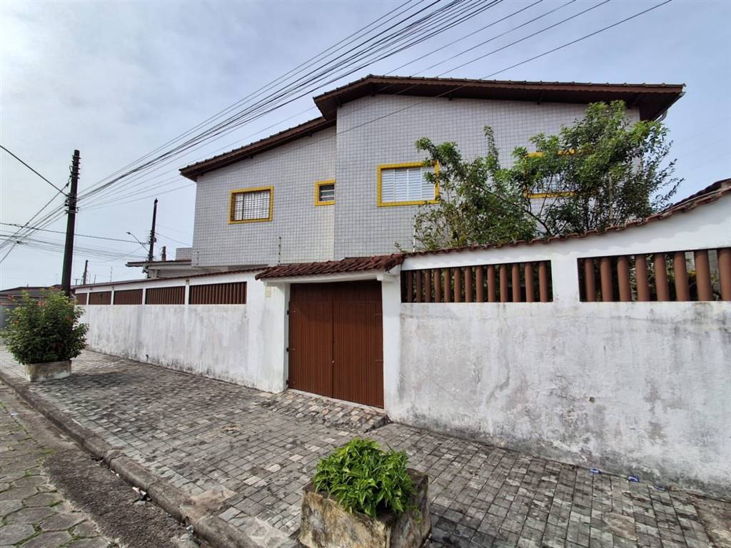Casa com 5 quartos e 258 m² em Itaóca, Mongaguá