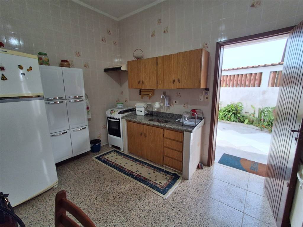 Casa com 5 quartos e 258 m² em Itaóca, Mongaguá