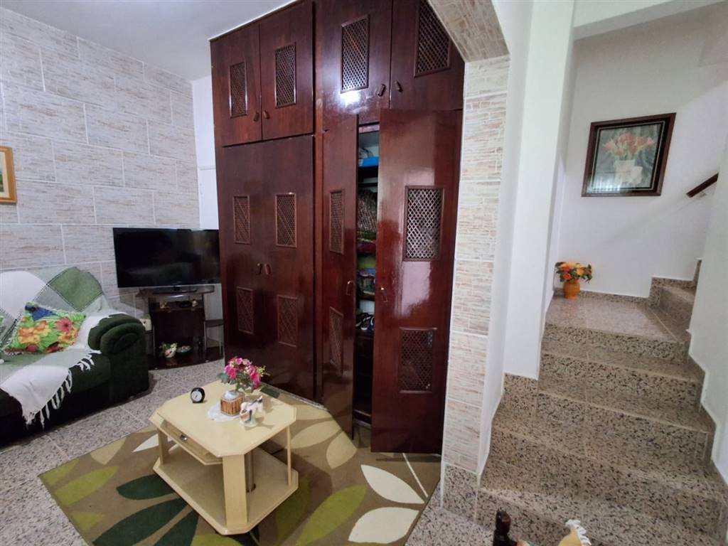 Casa com 5 quartos e 258 m² em Itaóca, Mongaguá