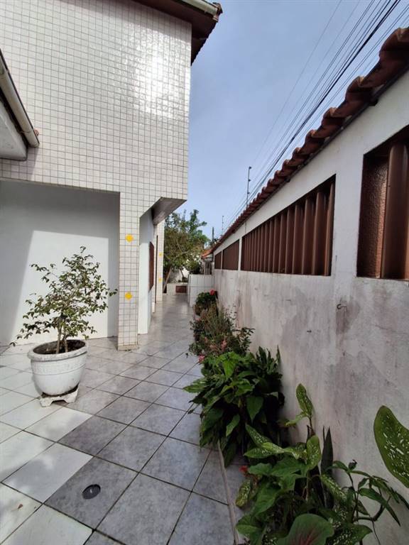 Casa com 5 quartos e 258 m² em Itaóca, Mongaguá