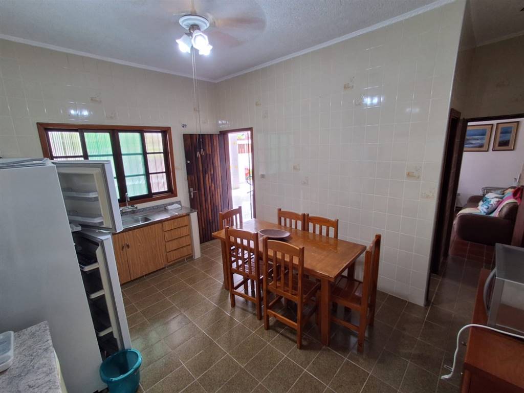 Casa com 5 quartos e 258 m² em Itaóca, Mongaguá