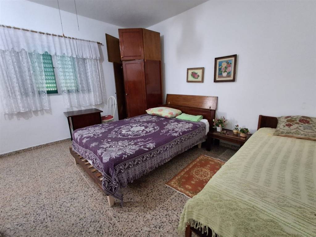 Casa com 5 quartos e 258 m² em Itaóca, Mongaguá