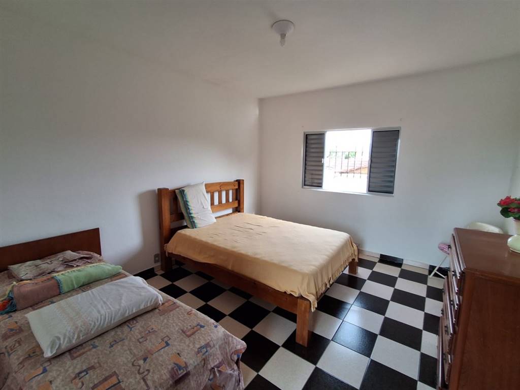 Casa com 5 quartos e 258 m² em Itaóca, Mongaguá