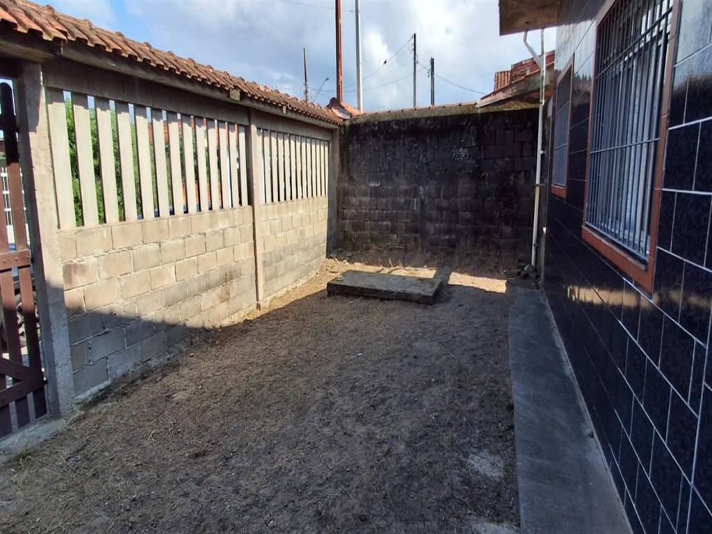 Casa com 2 quartos e 91 m² em Itaóca, Mongaguá