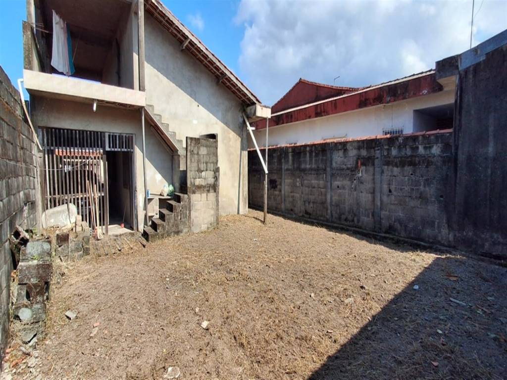 Casa com 2 quartos e 91 m² em Itaóca, Mongaguá