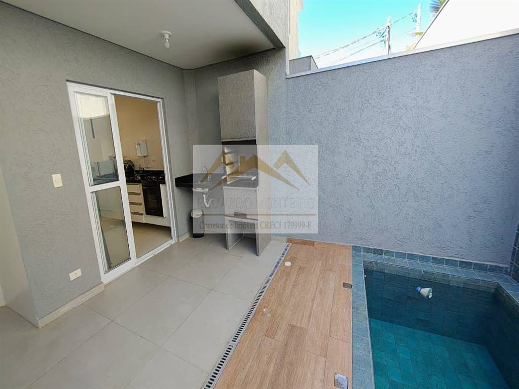 Casa com 2 quartos e 70 m² em Itaóca, Mongaguá