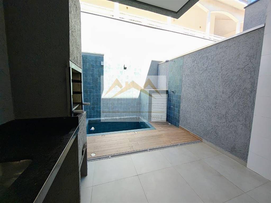 Casa com 2 quartos e 70 m² em Itaóca, Mongaguá