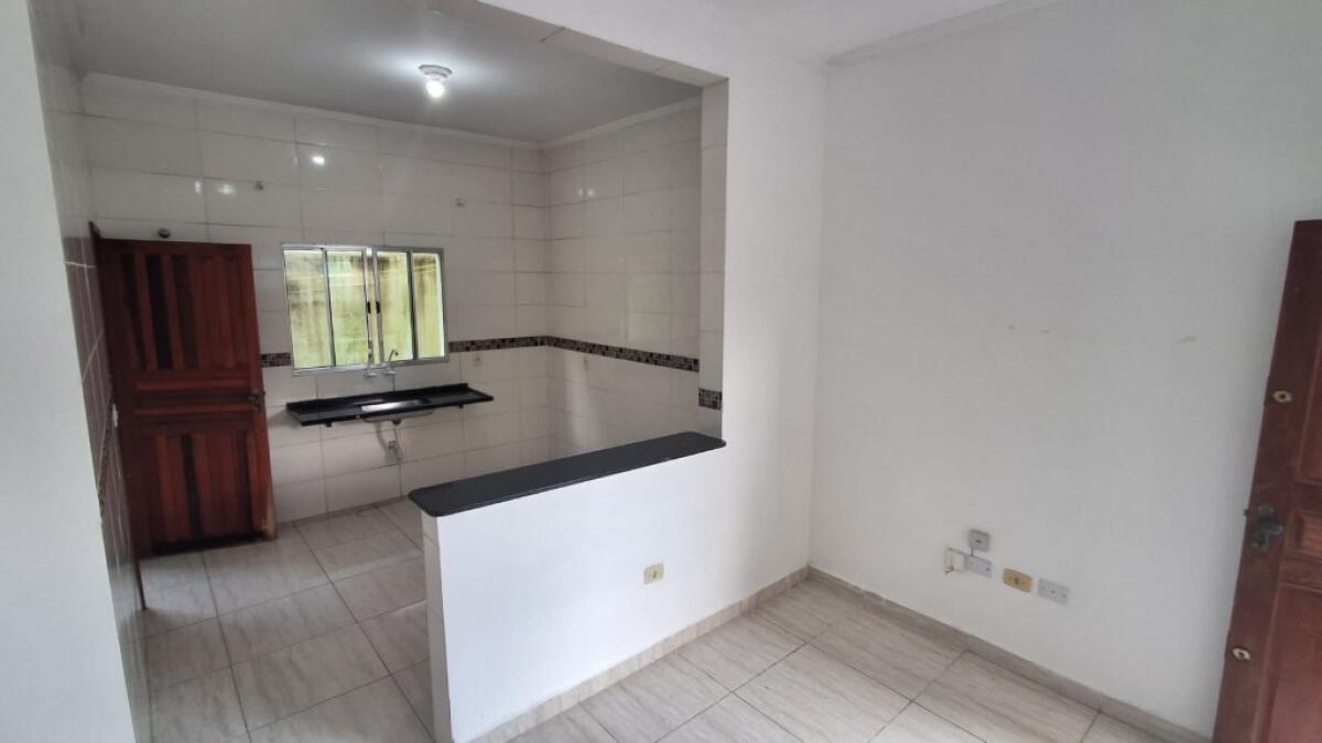 Casa com 2 quartos e 72 m² em Itaóca, Mongaguá
