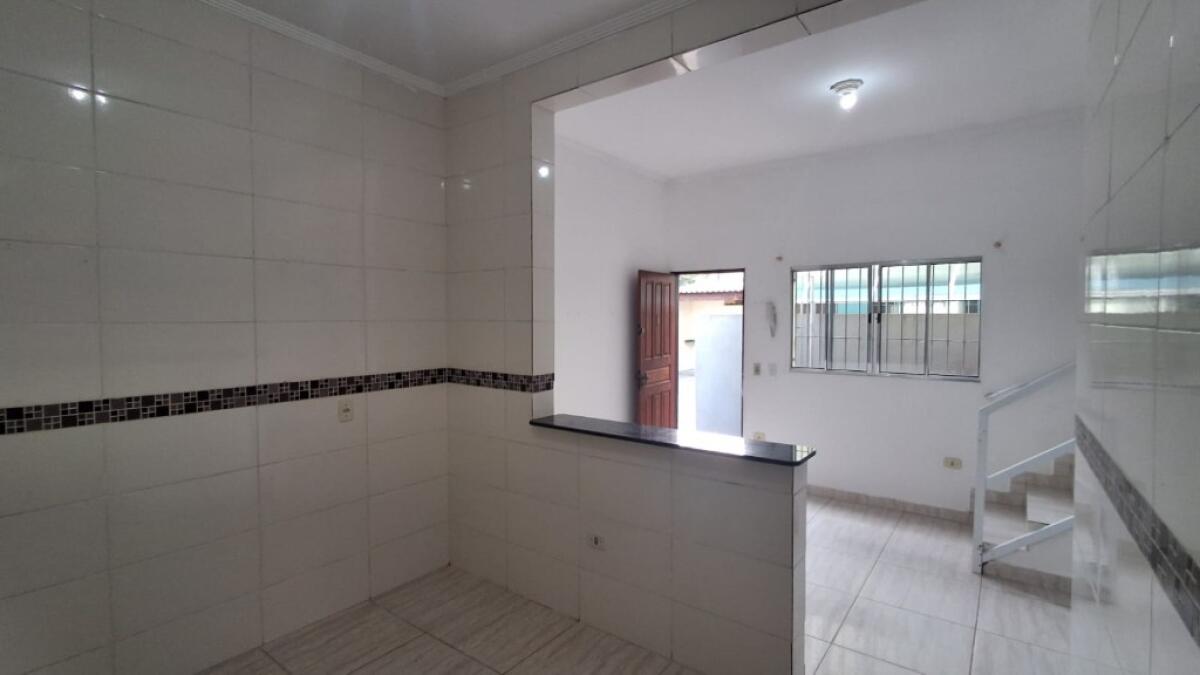 Casa com 2 quartos e 72 m² em Itaóca, Mongaguá