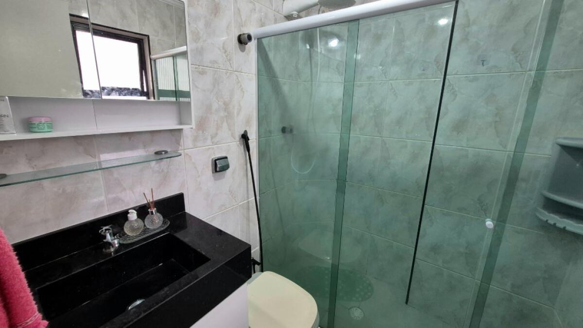 Apartamento com 4 quartos e 137 m² em Vila Guilhermina, Praia Grande