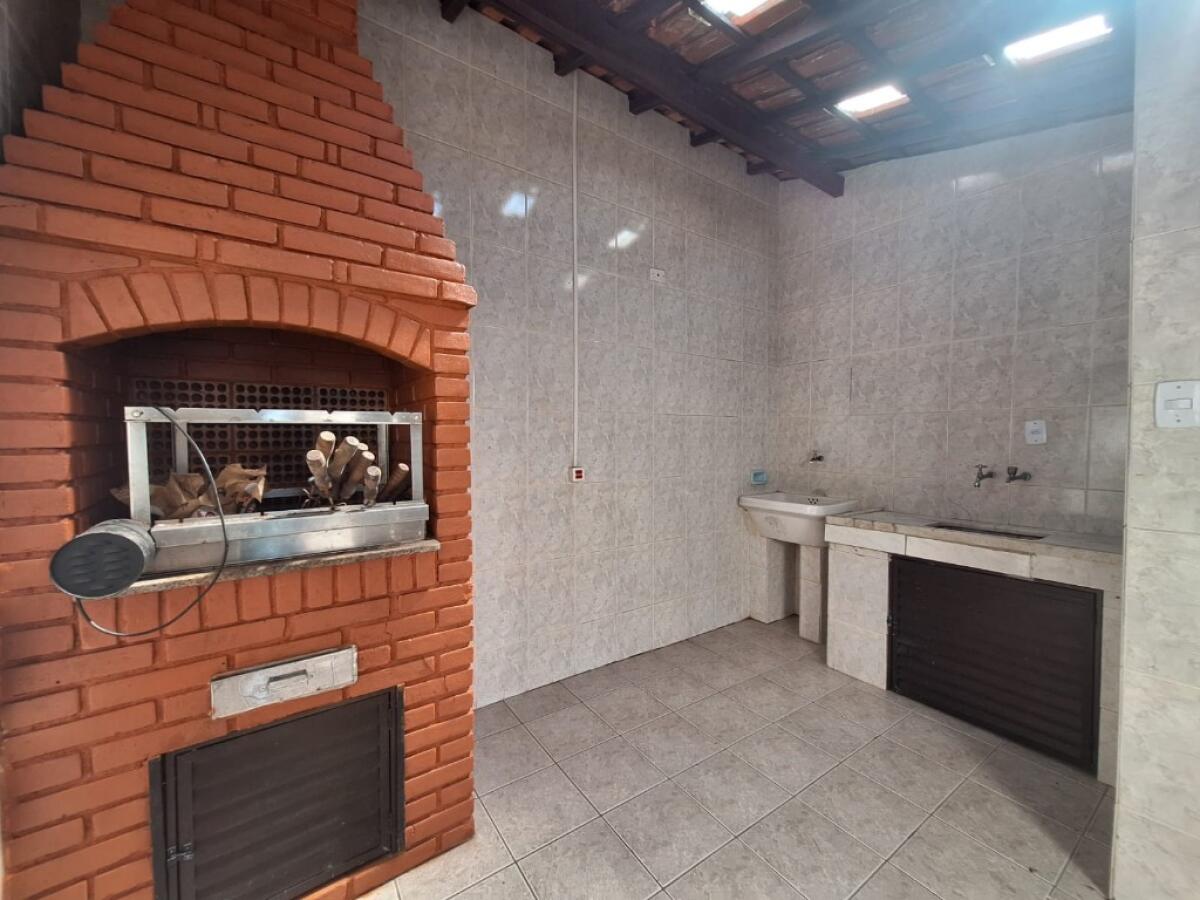 Casa com 3 quartos e 102 m² em Vila Mirim, Praia Grande