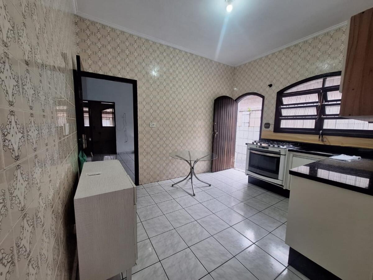 Casa com 2 quartos e 107 m² em Vila Mirim, Praia Grande